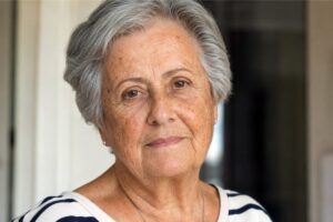 taches brunes solutions naturelles pour les seniors
